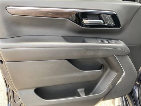 Certified 2025 Chevrolet Tahoe LT AWD/4WD image 16