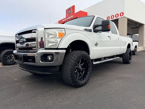 Used 2012 Ford F250 Lariat w/ Lariat Interior Pkg image 23