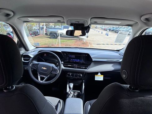 New 2026 Chevrolet TrailBlazer LT w/ Convenience Package FWD image 13