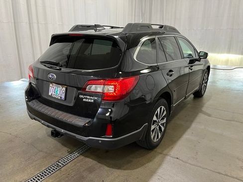 Used 2017 Subaru Outback 2.5i Limited AWD/4WD image 4