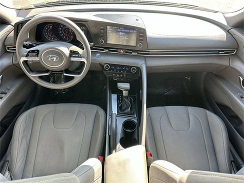 Used 2022 Hyundai Elantra SEL w/ Cargo Package image 18
