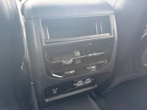 Used 2023 Jeep Grand Cherokee Altitude AWD/4WD image 25