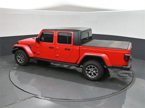 Used 2024 Jeep Gladiator Sport image 22