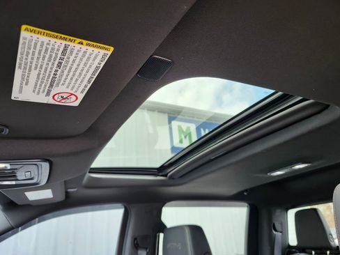 Used 2021 GMC Sierra 2500 AT4 w/ AT4 Premium Plus Package image 18