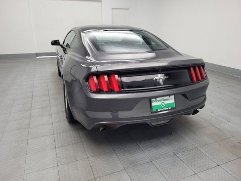 Used 2017 Ford Mustang Coupe RWD image 6