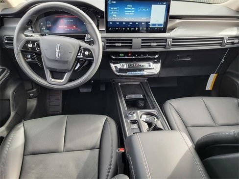 New 2026 Lincoln Corsair Reserve w/ Towing Package image 23