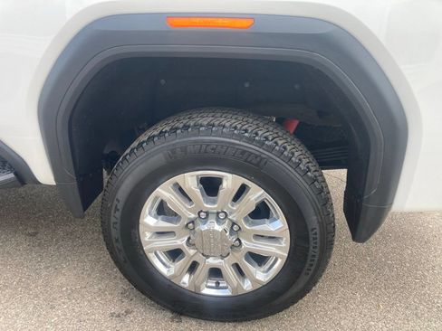 Certified 2023 GMC Sierra 2500 Denali AWD/4WD image 9