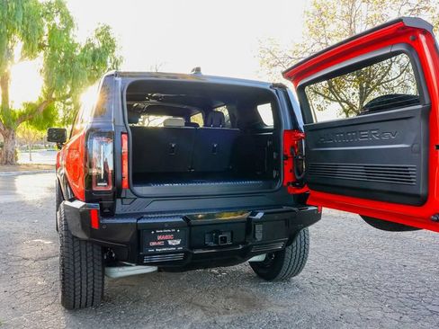 Used 2026 GMC Hummer EV SUV AWD/4WD image 12