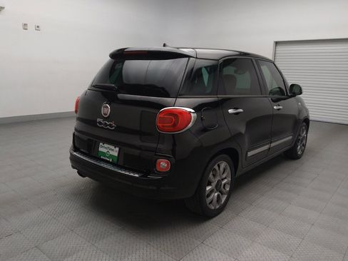 Used 2017 FIAT 500L Lounge w/ Dual-Pane Sunroof Package image 9