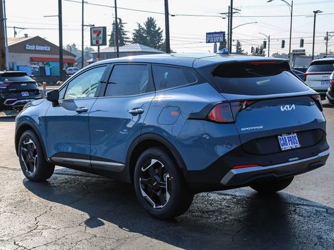 Certified 2026 Kia Sportage S AWD/4WD image 7