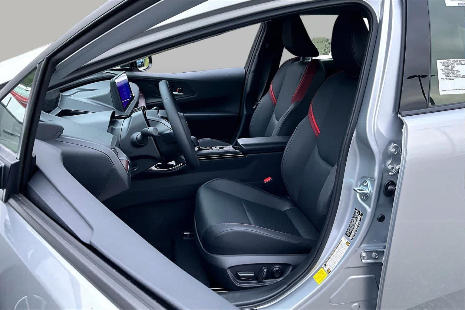 New 2026 Toyota Prius Plug-In Hybrid FWD image 9