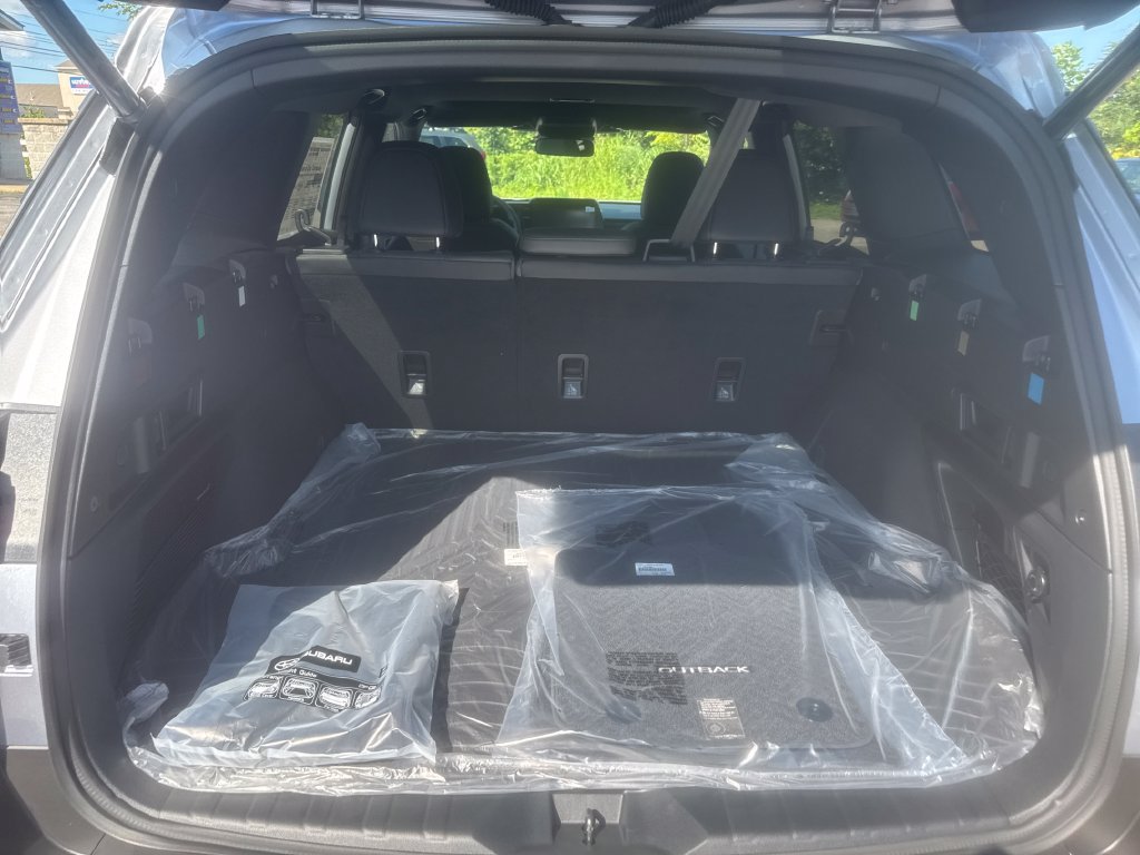 New 2026 Subaru Outback Limited AWD/4WD image 17