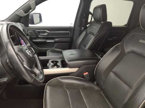 Used 2019 RAM 1500 Laramie RWD image 17