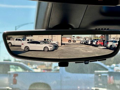 Used 2021 Buick Encore GX Essence w/ Advanced Technology Package image 18