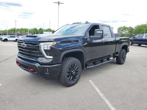 New 2026 Chevrolet Silverado 2500 LT w/ Trail Boss Package AWD/4WD image 2