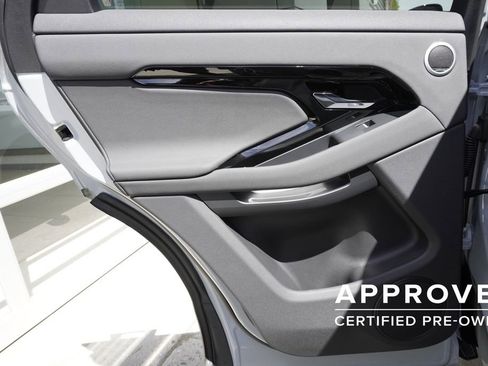 Used 2025 Land Rover Range Rover Evoque S AWD/4WD image 28