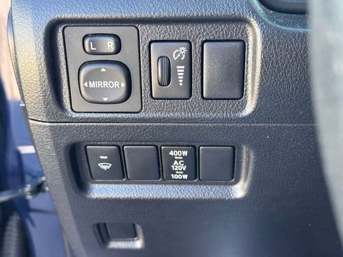 Used 2018 Toyota 4Runner TRD Off-Road Premium image 28