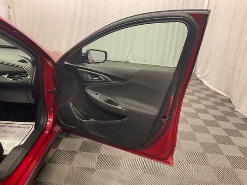 Used 2016 Chevrolet Malibu LT FWD image 29