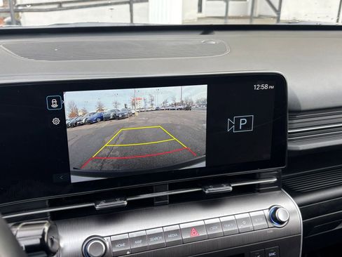 Used 2025 Hyundai Kona SEL image 17