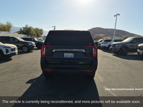 Used 2023 GMC Yukon XL AT4 w/ Technology Package AWD/4WD image 7