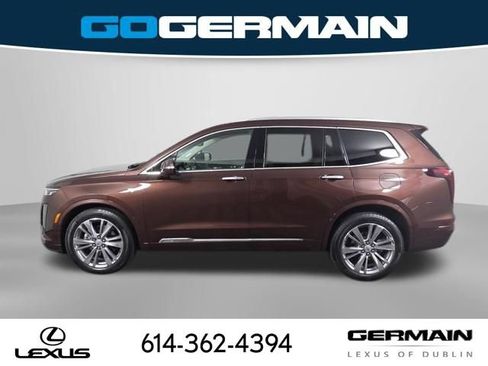 Used 2023 Cadillac XT6 Premium Luxury w/ Technology Package FWD image 11