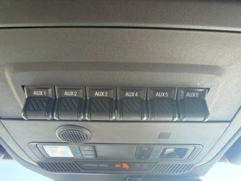 Used 2023 Ford Bronco Badlands w/ Sasquatch Package AWD/4WD image 36
