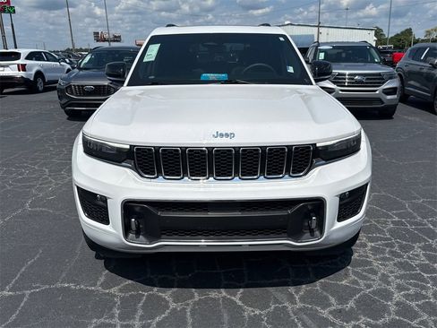 Used 2023 Jeep Grand Cherokee Overland w/ Luxury Tech Group IV image 8