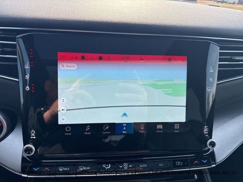 Used 2024 Jeep Wagoneer Series II image 17