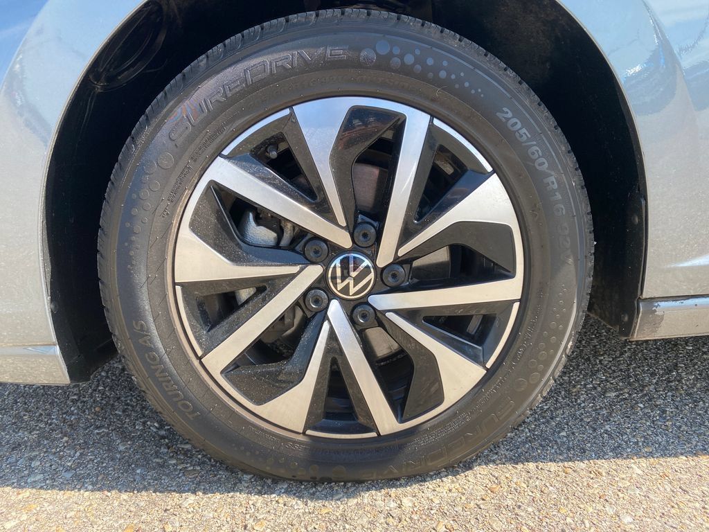 Used 2025 Volkswagen Jetta S FWD image 28