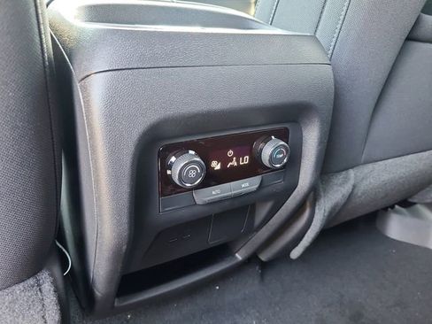 New 2026 Chevrolet Traverse LT FWD image 11