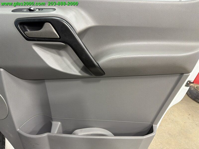 Used 2012 Freightliner Sprinter 2500 RWD image 22