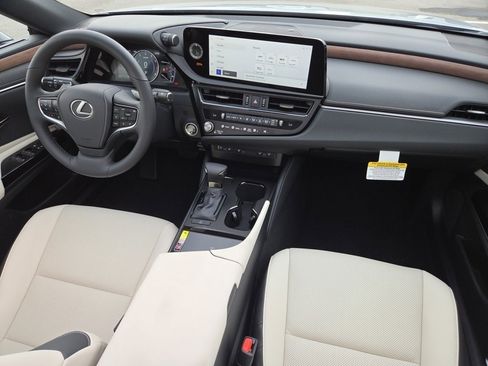 Used 2025 Lexus ES 350 w/ Premium Package FWD image 33