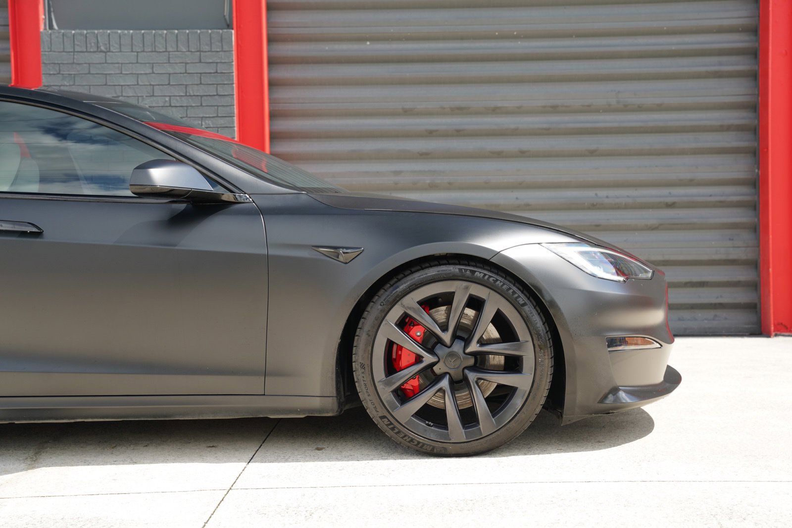 Used 2023 Tesla Model S Plaid AWD/4WD image 3