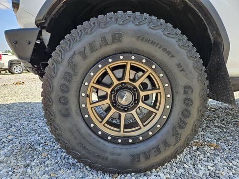 Used 2023 Ford Bronco Wildtrak AWD/4WD image 19