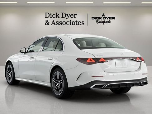 Used 2025 Mercedes-Benz E 350 Sedan image 6