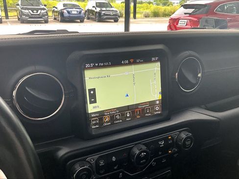 Used 2021 Jeep Wrangler Unlimited Sahara AWD/4WD image 33