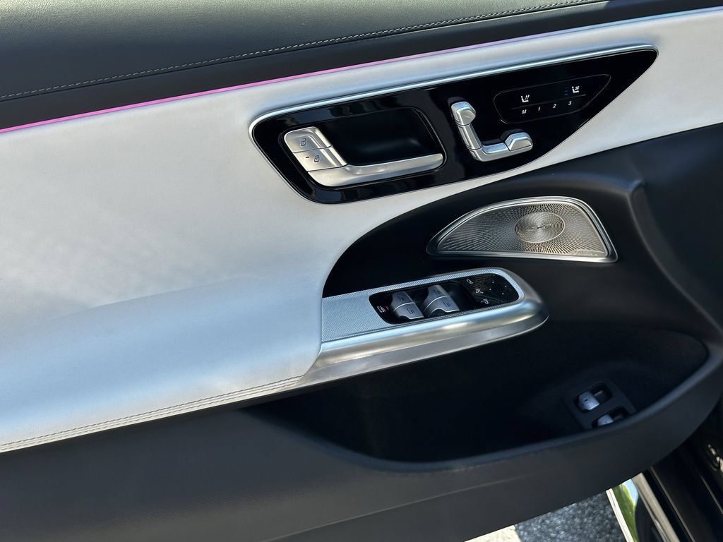 Certified 2025 Mercedes-Benz E 53 AMG e 4MATIC Sedan image 11