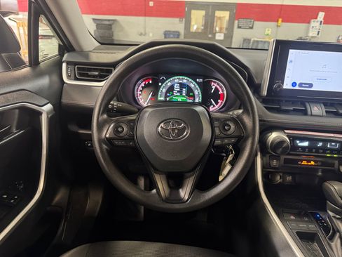 Used 2025 Toyota RAV4 LE FWD image 9