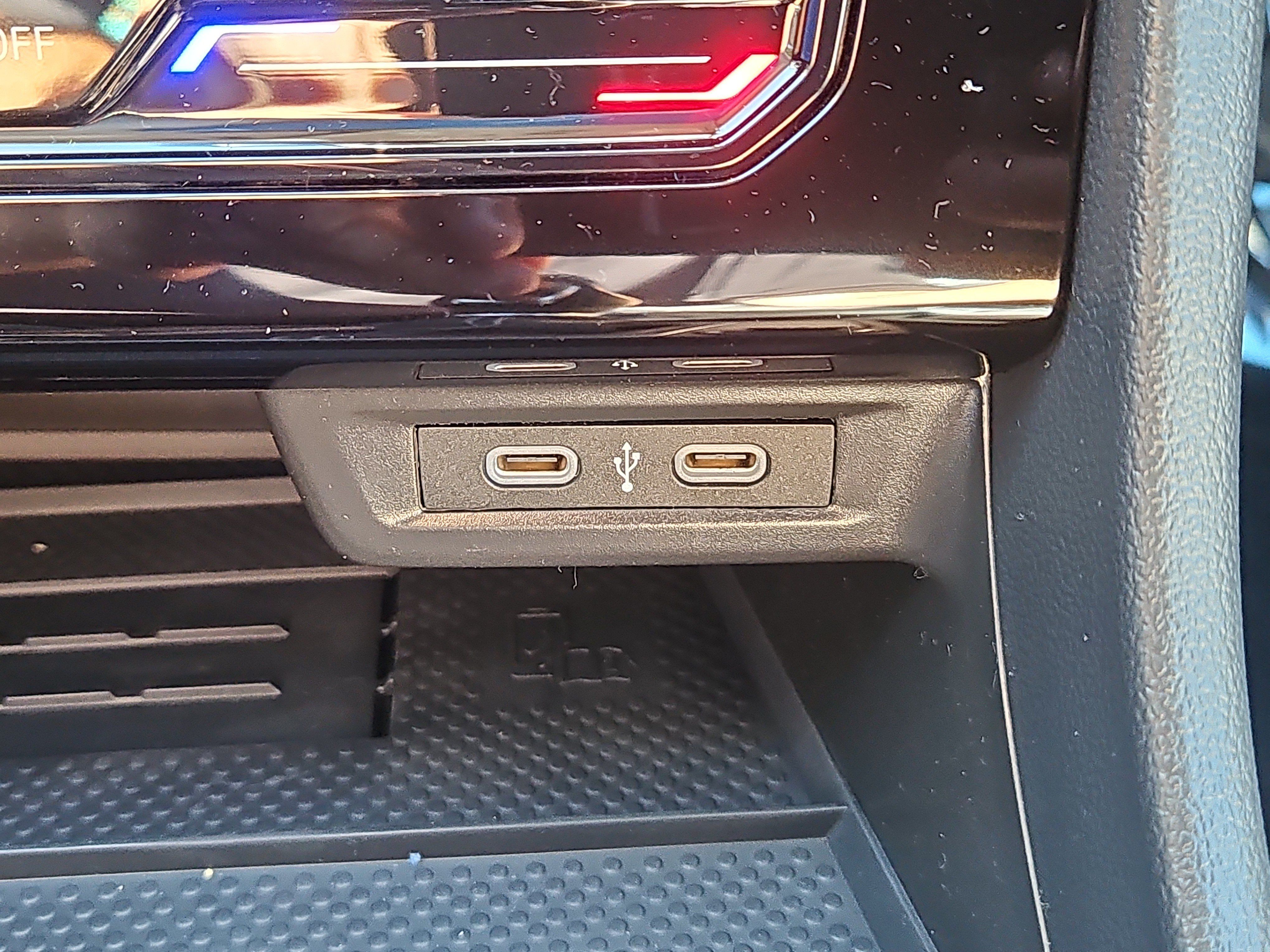 New 2027 Volkswagen Jetta SE FWD image 9