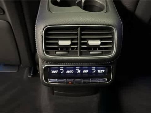 Used 2024 Mercedes-Benz GLS 580 GLS 580 image 30