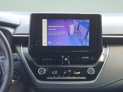 Used 2025 Toyota Corolla SE FWD image 14