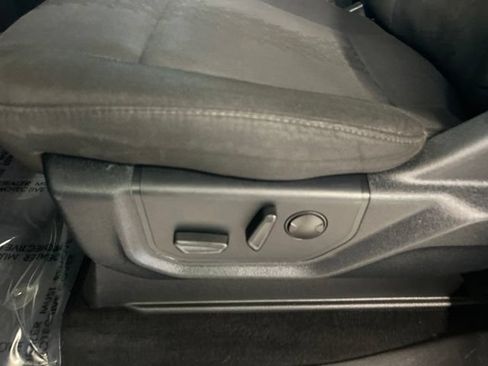 Used 2020 Ford F150 XLT w/ Equipment Group 302A Luxury AWD/4WD image 23
