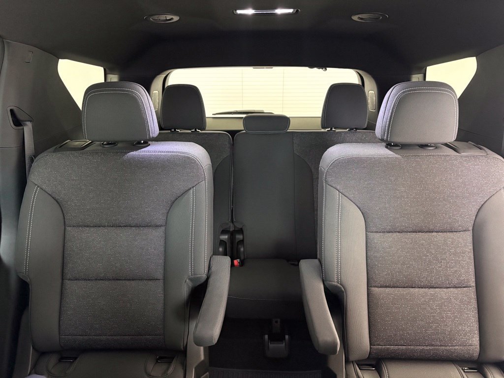 New 2027 Chevrolet Traverse LT w/ Driver Confidence Package FWD image 28