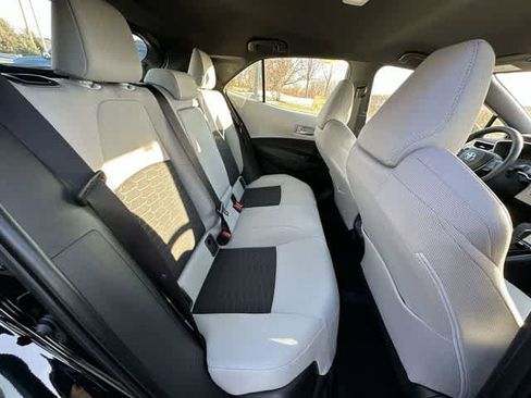 Used 2025 Toyota Corolla SE image 20