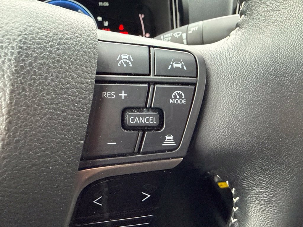 Used 2025 Toyota Camry SE FWD image 20