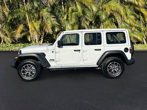 Used 2024 Jeep Wrangler Sport S image 8