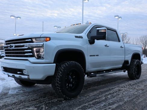 Used 2021 Chevrolet Silverado 2500 High Country w/ Technology Package image 10