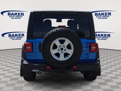 Used 2024 Jeep Wrangler Unlimited Sport AWD/4WD image 5
