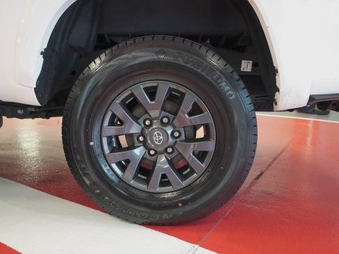 Certified 2023 Toyota Tacoma SR5 image 43