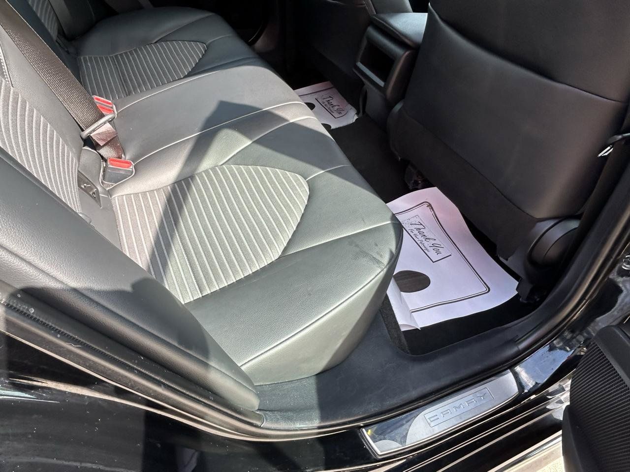 Used 2022 Toyota Camry SE FWD image 13